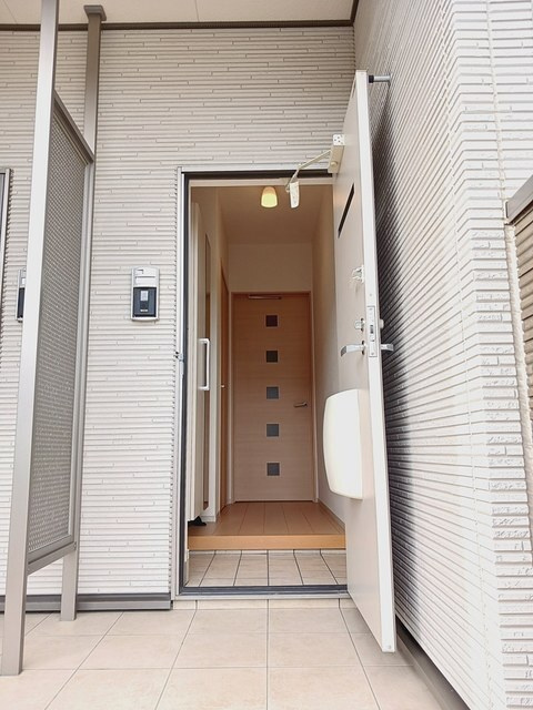 グリシーヌⅡの玄関