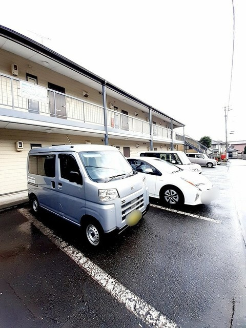 エルディム．月の駐車場