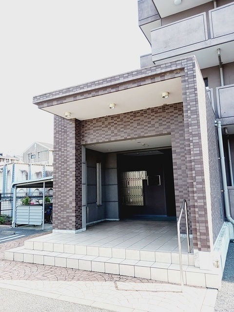 ノーブル古瀬のエントランス