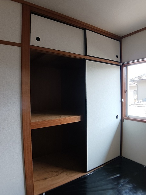 シティハイツすずきの収納