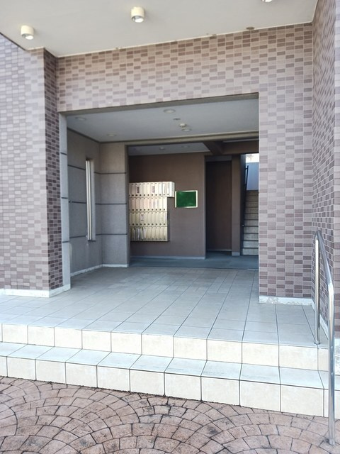 ノーブル古瀬のエントランス