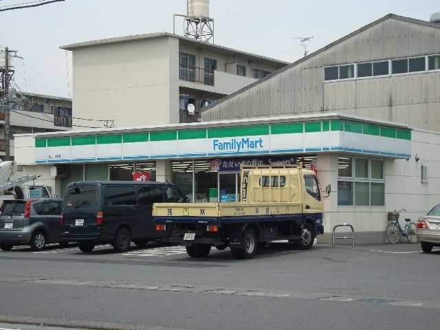 ＴＯＴＯ２１（トト　ニジュウイチ）の周辺|その他「ファミリーマートまで50m」