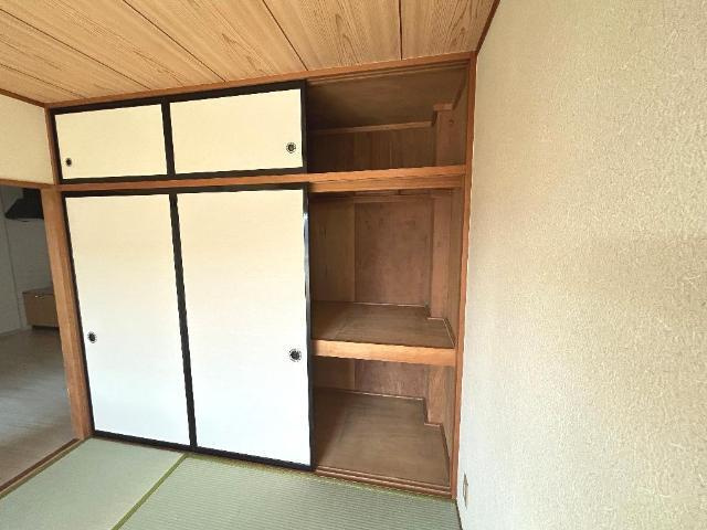 サンシャイン石敷の収納|押し入れ