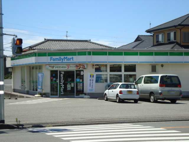 エバープレイスの周辺|その他「ファミリーマート宇東川東町店まで1322m」