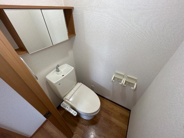 ローズガーデン長塚Ⅰのトイレ|シャワー付トイレ