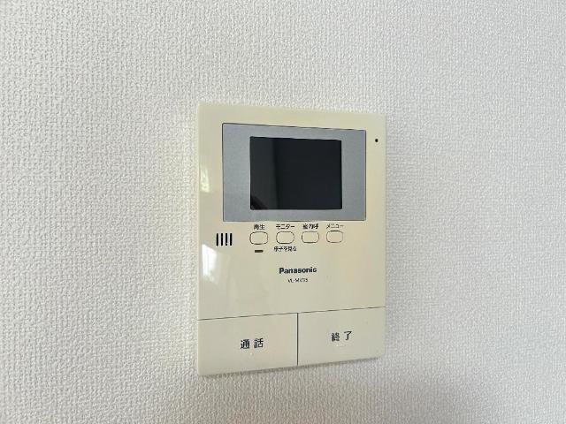 ハーモニー石井の内装|カメラ付インターホン