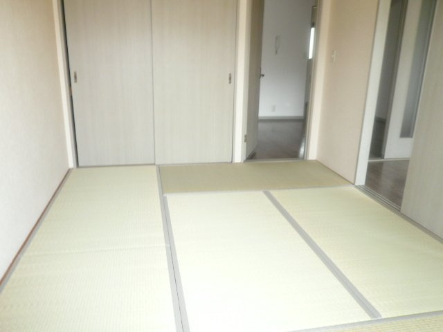 メゾンリヴィエールＦＵＪＩの内装|和室