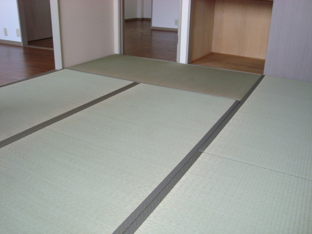 メゾンリヴィエールＦＵＪＩの内装|和室