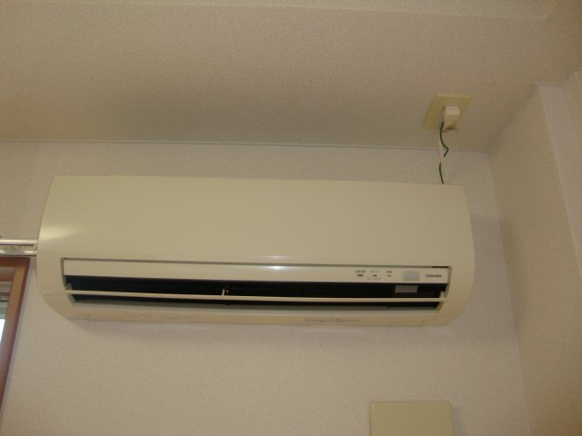 ローズガーデン長塚Ⅱの設備|エアコン