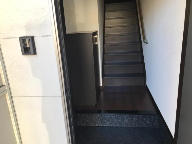 出口ベースの玄関|玄関