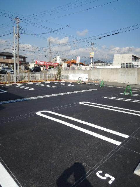 ユネリアの駐車場