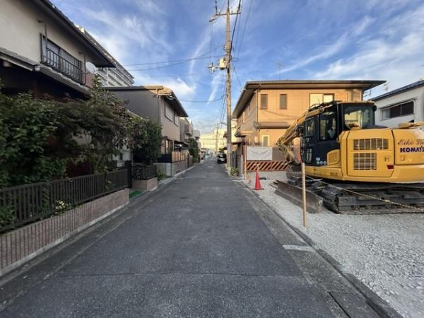 【前面道路含む現地写真】