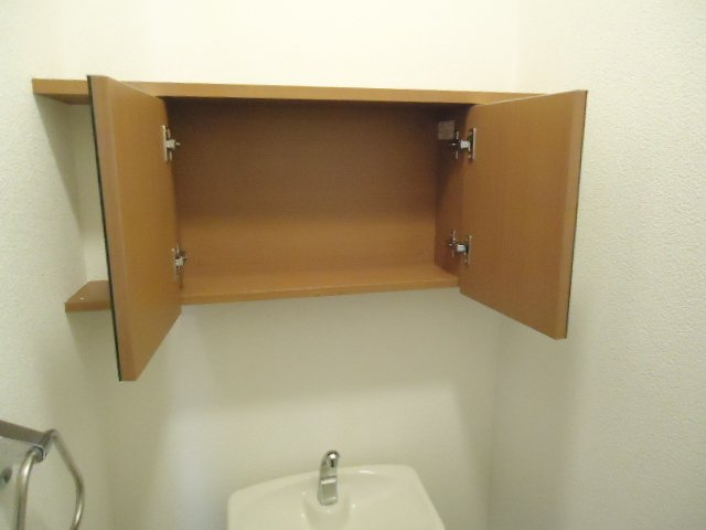 メゾンドゥーズの収納|トイレ収納　オープン