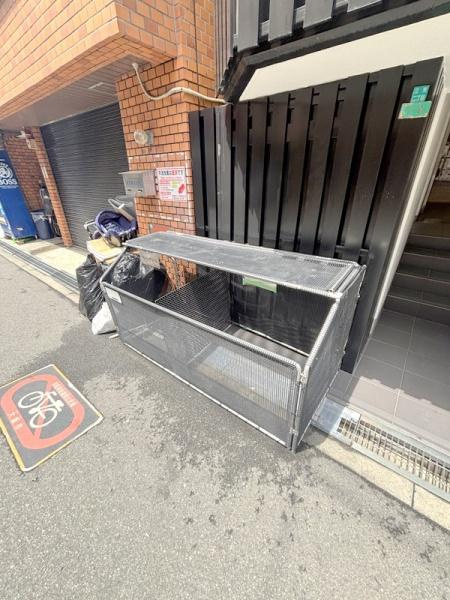 エフアールみなと通りのエントランス