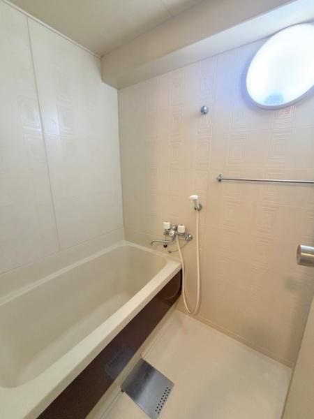 エフアールみなと通りの浴室
