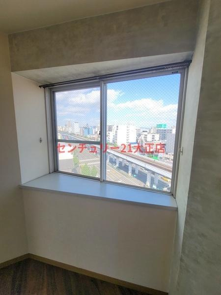 デイズハイツ港晴の洋室