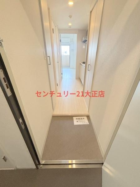 セオリー大阪ベイステージの玄関