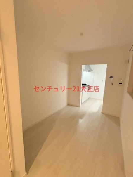 三軒家東貸戸建の居間・リビング