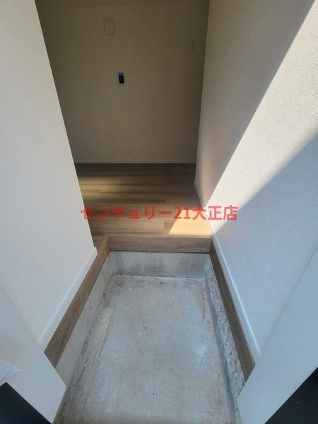 新築賃貸長屋の玄関