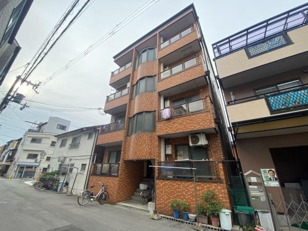 寿ハイツの外観