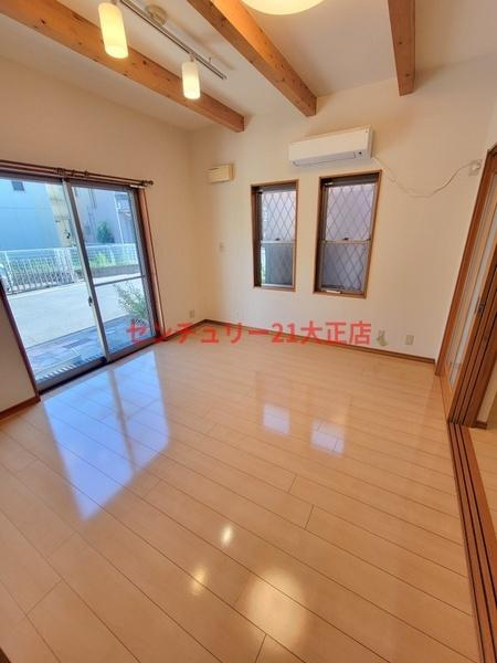 千島1丁目中古戸建の居間・リビング