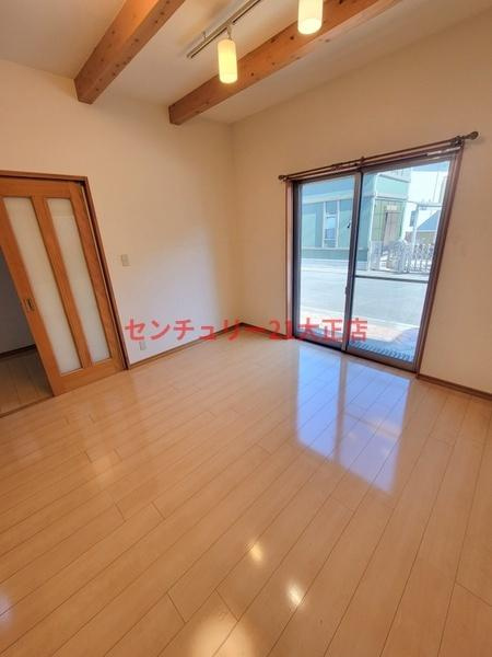 千島1丁目中古戸建の居間・リビング