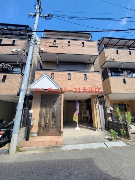 大阪市大正区南恩加島６丁目の中古一戸建の前面道路含む現地写真