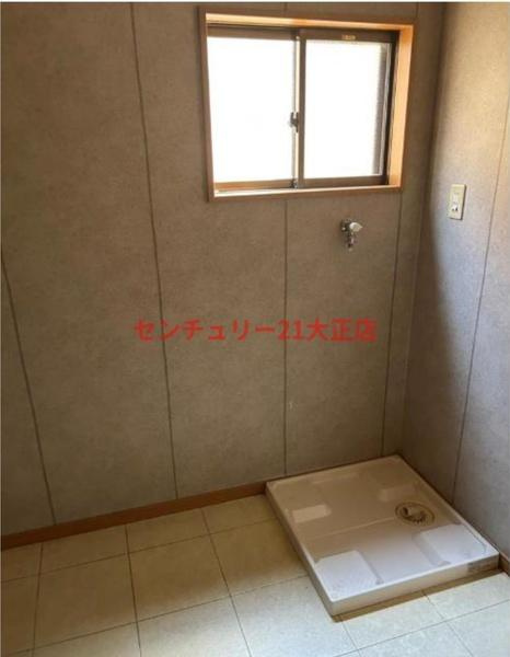 大阪市大正区南恩加島６丁目の中古一戸建の独立洗面台