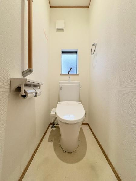 川崎市麻生区王禅寺東４丁目の中古一戸建のトイレ|１階と2階にトイレがあります！
