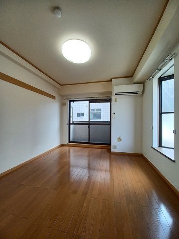 セモア中山の内装