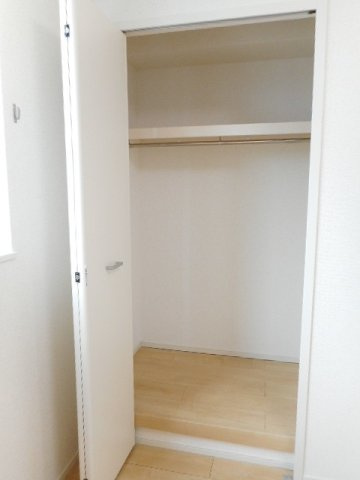 レジデンス　ミモザの収納