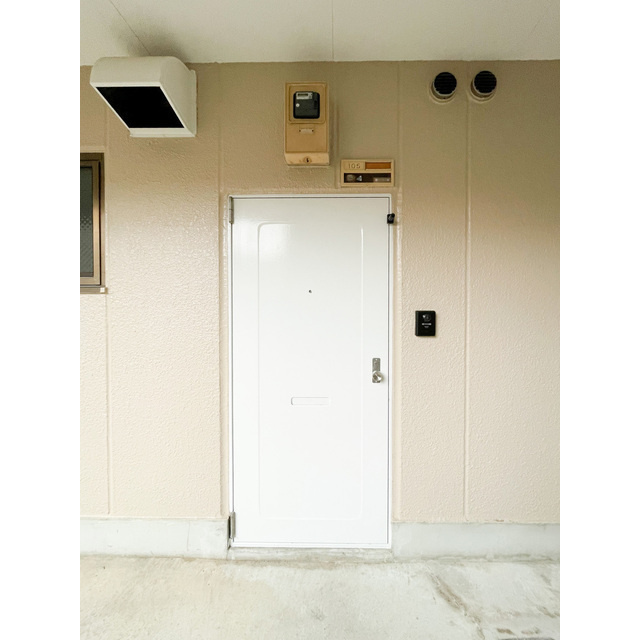リブレス金町東水元　旧　第六竹石マンションの玄関