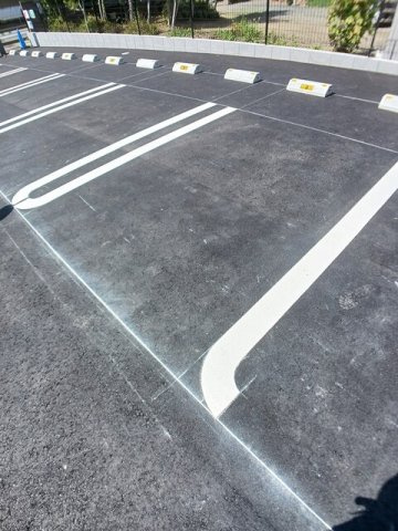 ユメノミライの駐車場