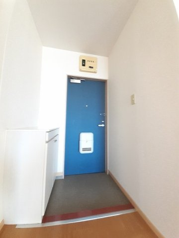 コーポオガタⅢの玄関