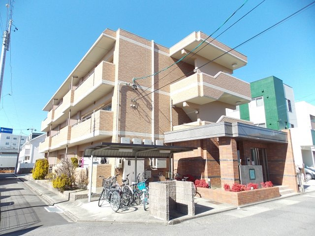 レージュ幸心の外観