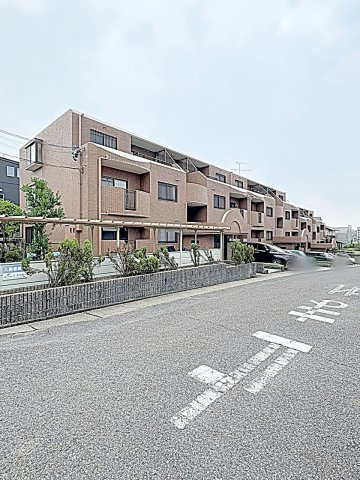 グランパス１８の外観