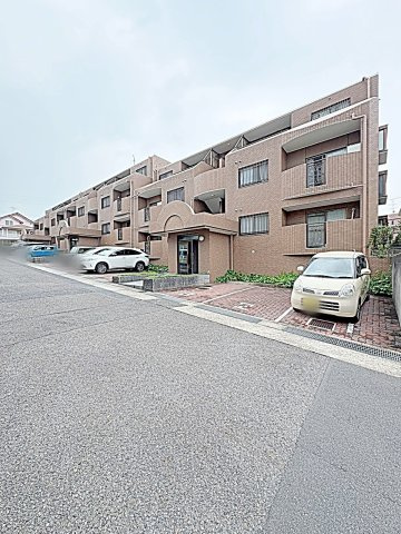 グランパス１８の外観