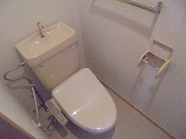 シャンパーニュ２番館のトイレ