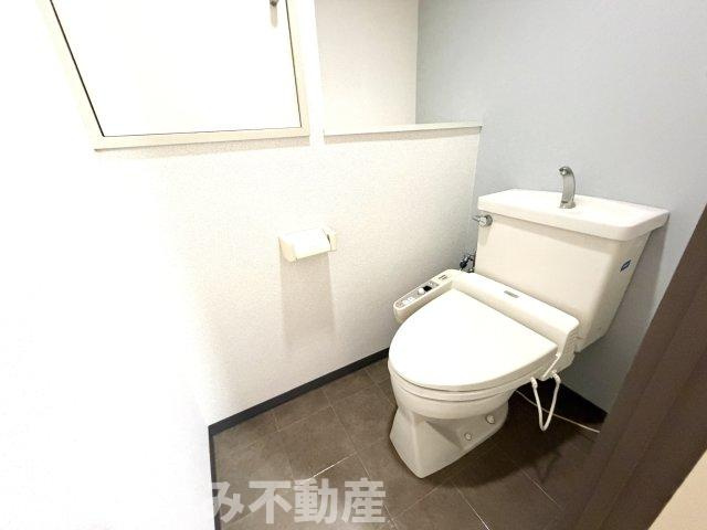 【中古マンション】高崎市高砂町　エクレール高崎　1306号室　２LDKのトイレ|ゆったりとした空間のトイレです