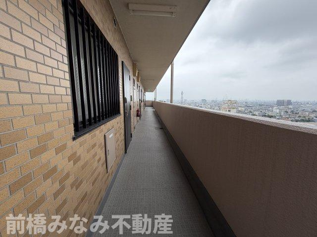 【中古マンション】高崎市高砂町　エクレール高崎　1306号室　２LDKのバルコニー|外からの目が気にならないバルコニーで洗濯物が干せます