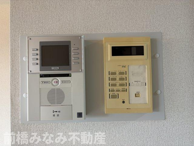 【中古マンション】高崎市高砂町　エクレール高崎　1306号室　２LDKの防犯設備|インターホン