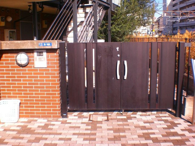 レオパレスＨＩＲＯのその他|オートロックゲート付き。