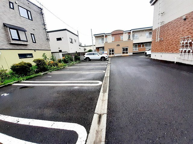 プロムナードＡの駐車場