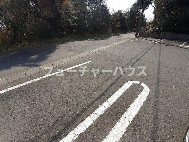 シーサイド　ルヴァーンの駐車場|駐車スペースもあります