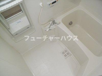 シーサイド　ルヴァーンの浴室|日々の疲れを癒すお風呂付です