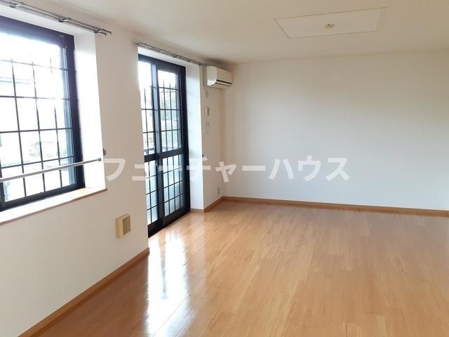 ドゥー　ベルジュ　Ａの居間・リビング
