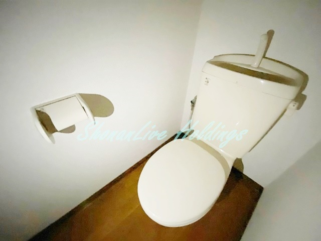 茅ヶ崎市南湖２丁目のアパートのトイレ