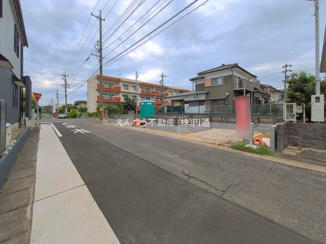 メルディア太子の前面道路含む現地写真