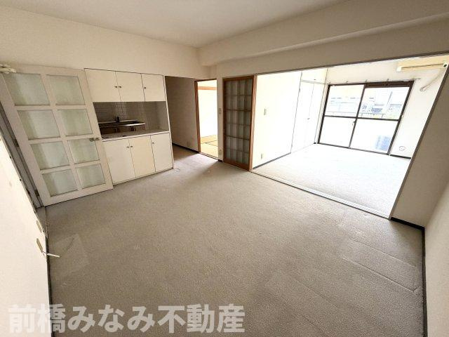 【中古マンション】前橋市天川原町　グリーンキャピタル前橋　１階　３LDKの居間・リビング|おしゃれな居間です