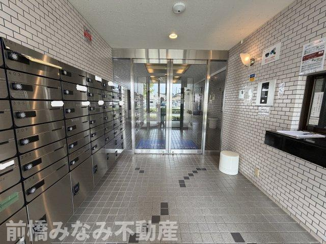 【中古マンション】前橋市天川原町　グリーンキャピタル前橋　１階　３LDKのエントランス|落ち着いたエントランスです